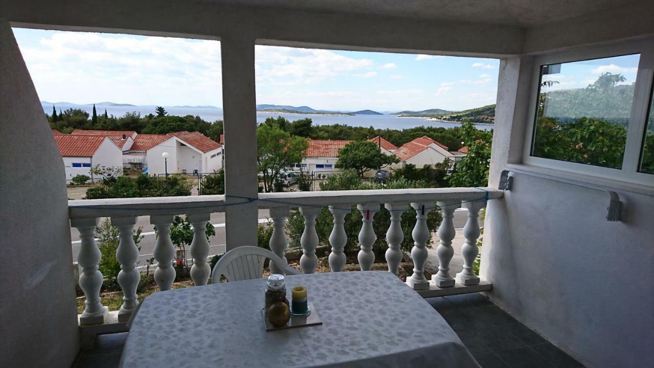 Apartmani Kocka Primosten Exterior photo