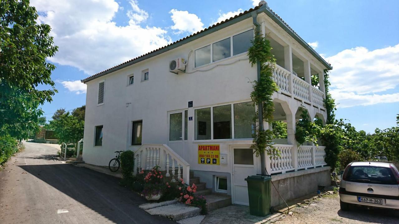 Apartmani Kocka Primosten Exterior photo